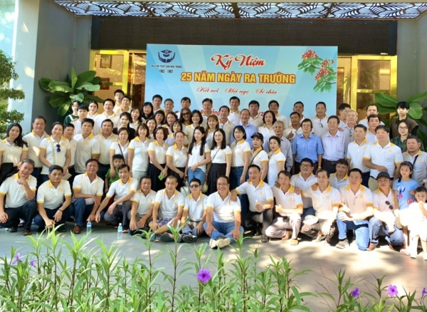 Chương trình họp lớp ý nghĩa