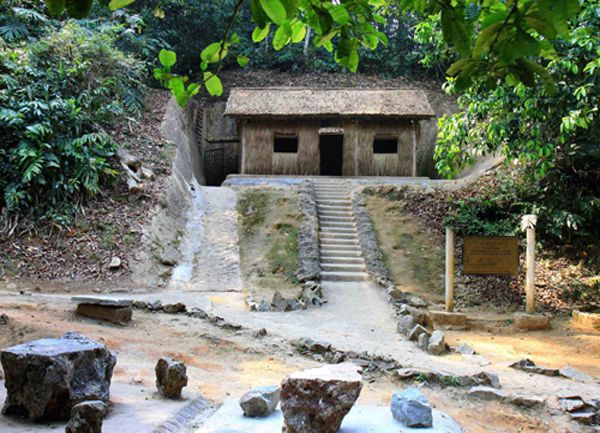 ĐÀ NẴNG – HÀ NỘI – MỘC CHÂU – ĐIỆN BIÊN – HÀ NỘI – ĐÀ NẴNG