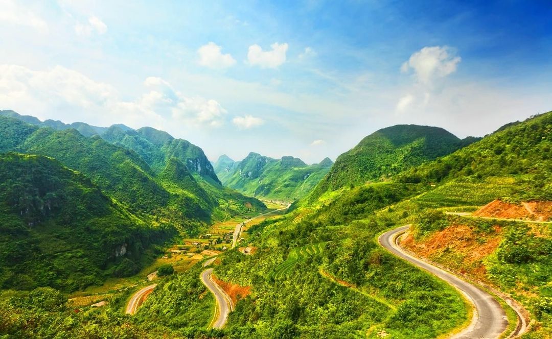 NỘI BÀI – SƠN LA – MƯỜNG PHĂNG  - ĐIỆN BIÊN – MỘC CHÂU
