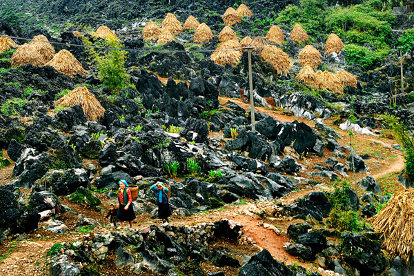 NỘI BÀI - HÀ GIANG - ĐỒNG VĂN –  TUYÊN QUANG - TÂN TRÀO